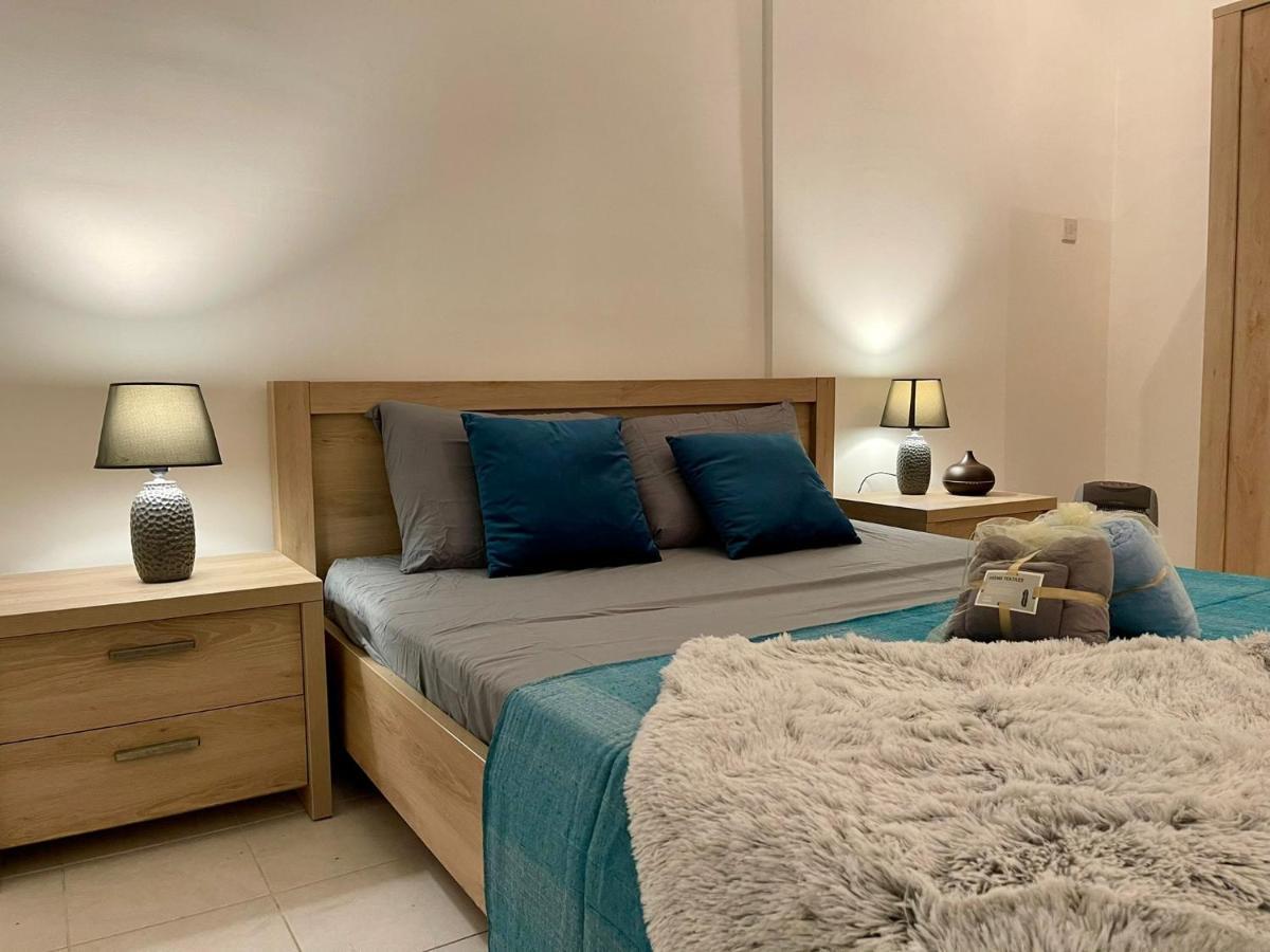 Modern Sliema Duplex Two Bedroom Apartment Buitenkant foto